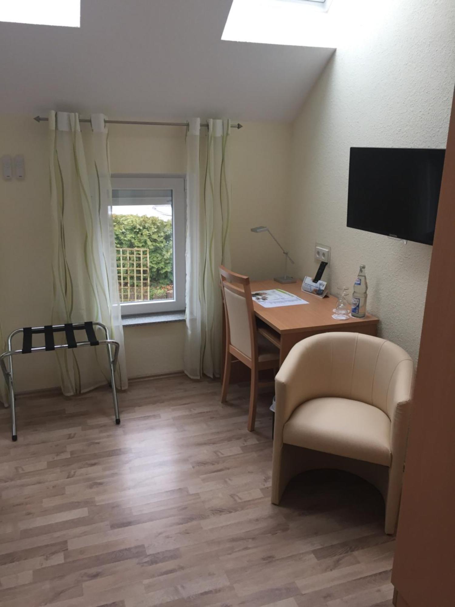 Pension Im Wirtshaus Himberg Bad Honnef Exterior photo